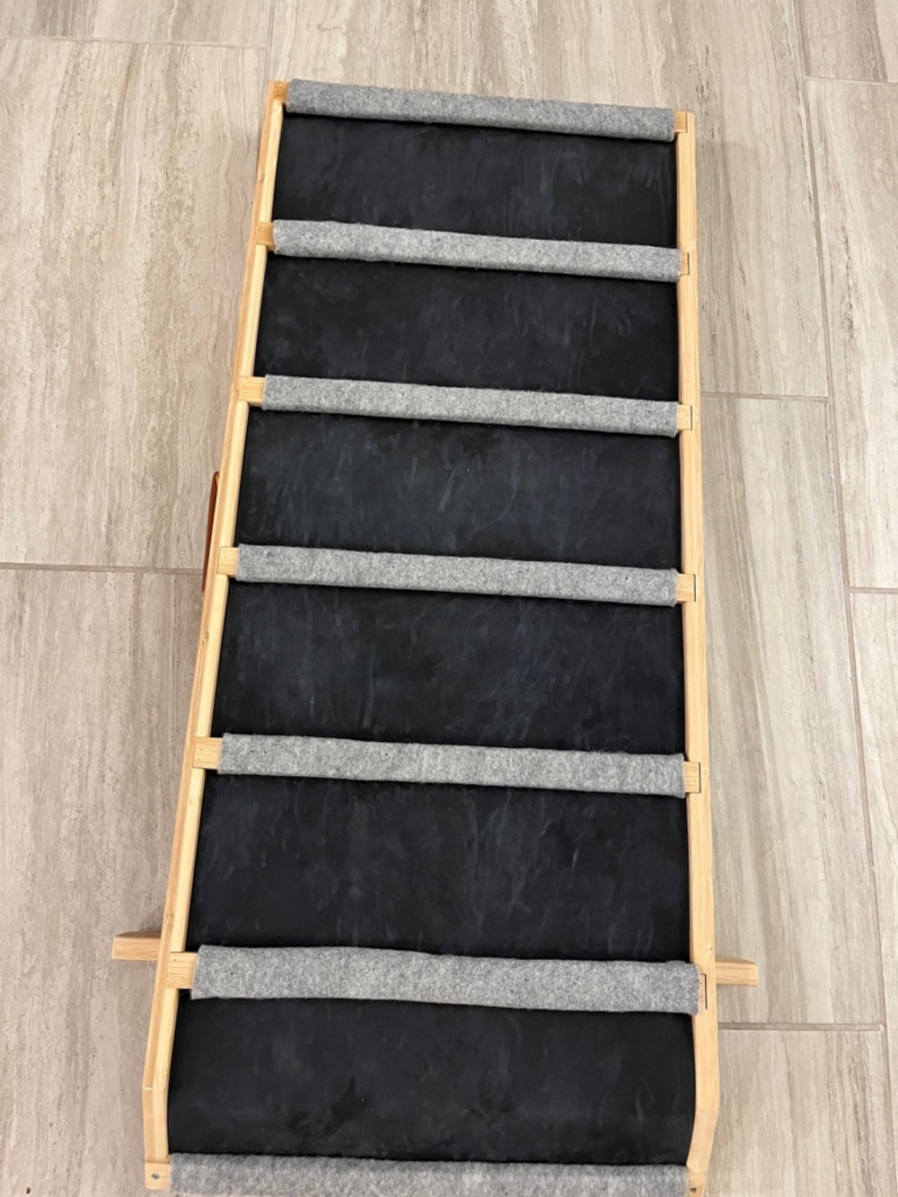 Dog Ramp for Dogs with Eztra Wide Gray Padded Steps - Adjustable - Picture 8 of 13